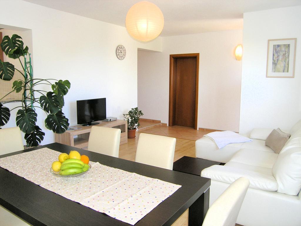 Apartments Dagmar Đảo Krk Ngoại thất bức ảnh